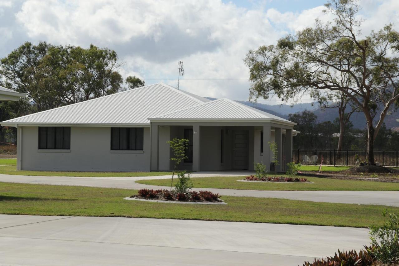 Casa Nostra Motel Rockhampton Esterno foto
