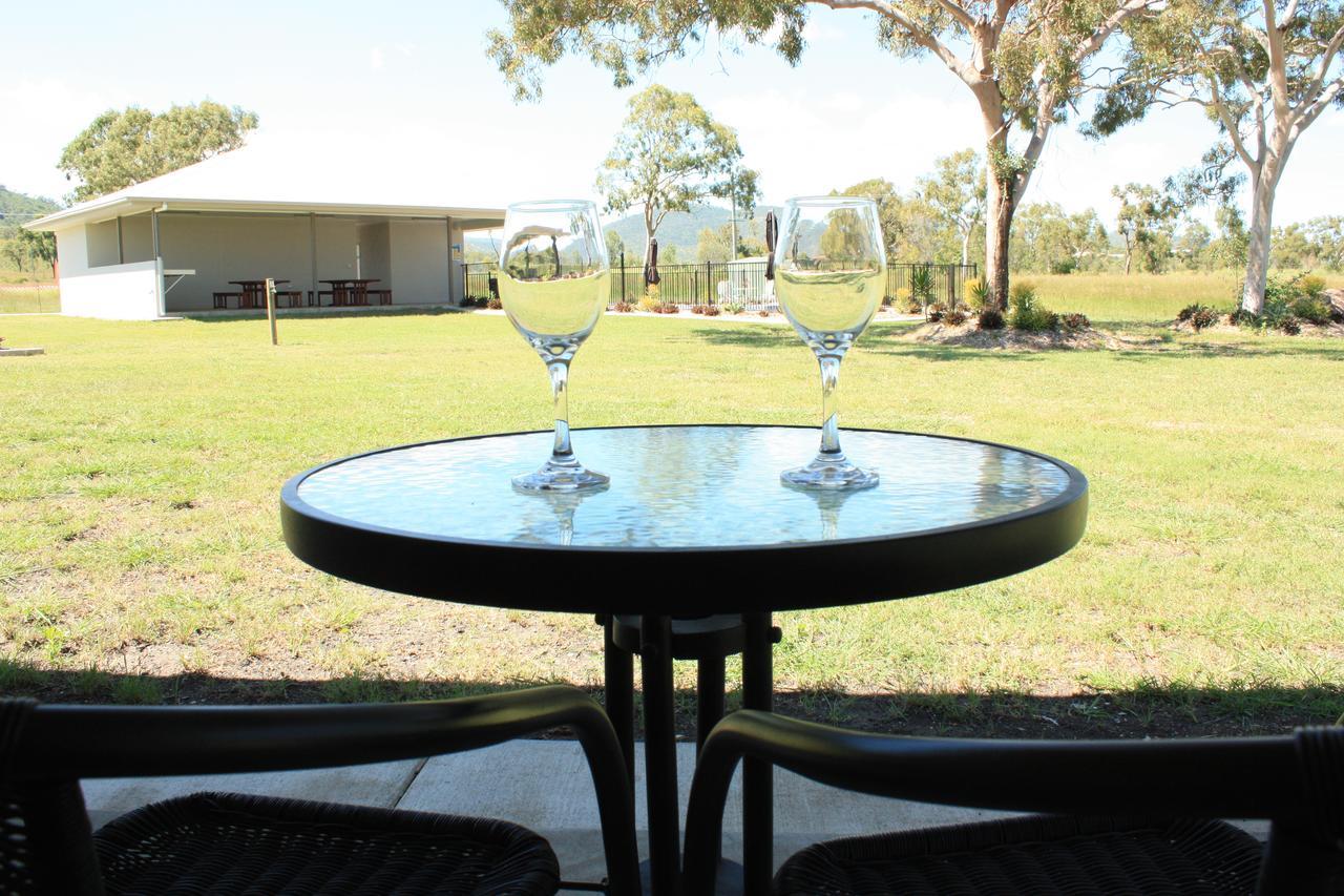 Casa Nostra Motel Rockhampton Esterno foto